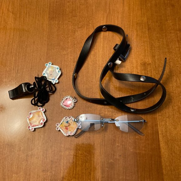 Children's Dress Up Items - Picture 7 of 8